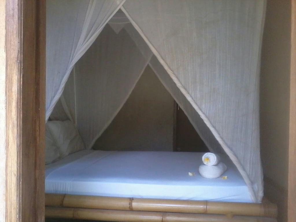 Baleku Homestay Trawangan Джили Трауанган Екстериор снимка